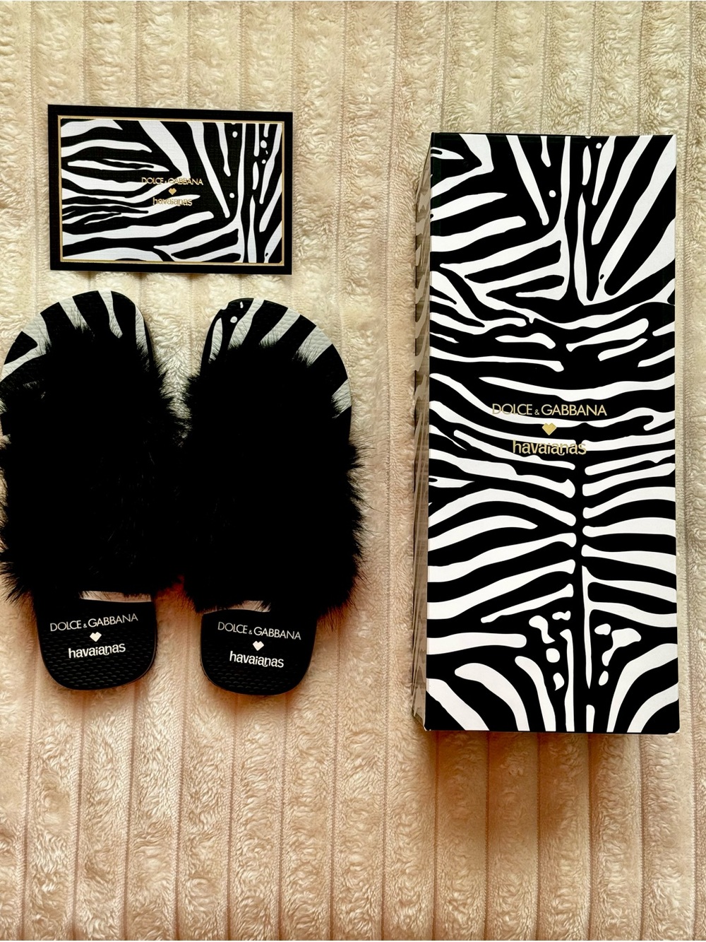 Havaianas Black Fuzzy Zebra-Print Slide Sandals